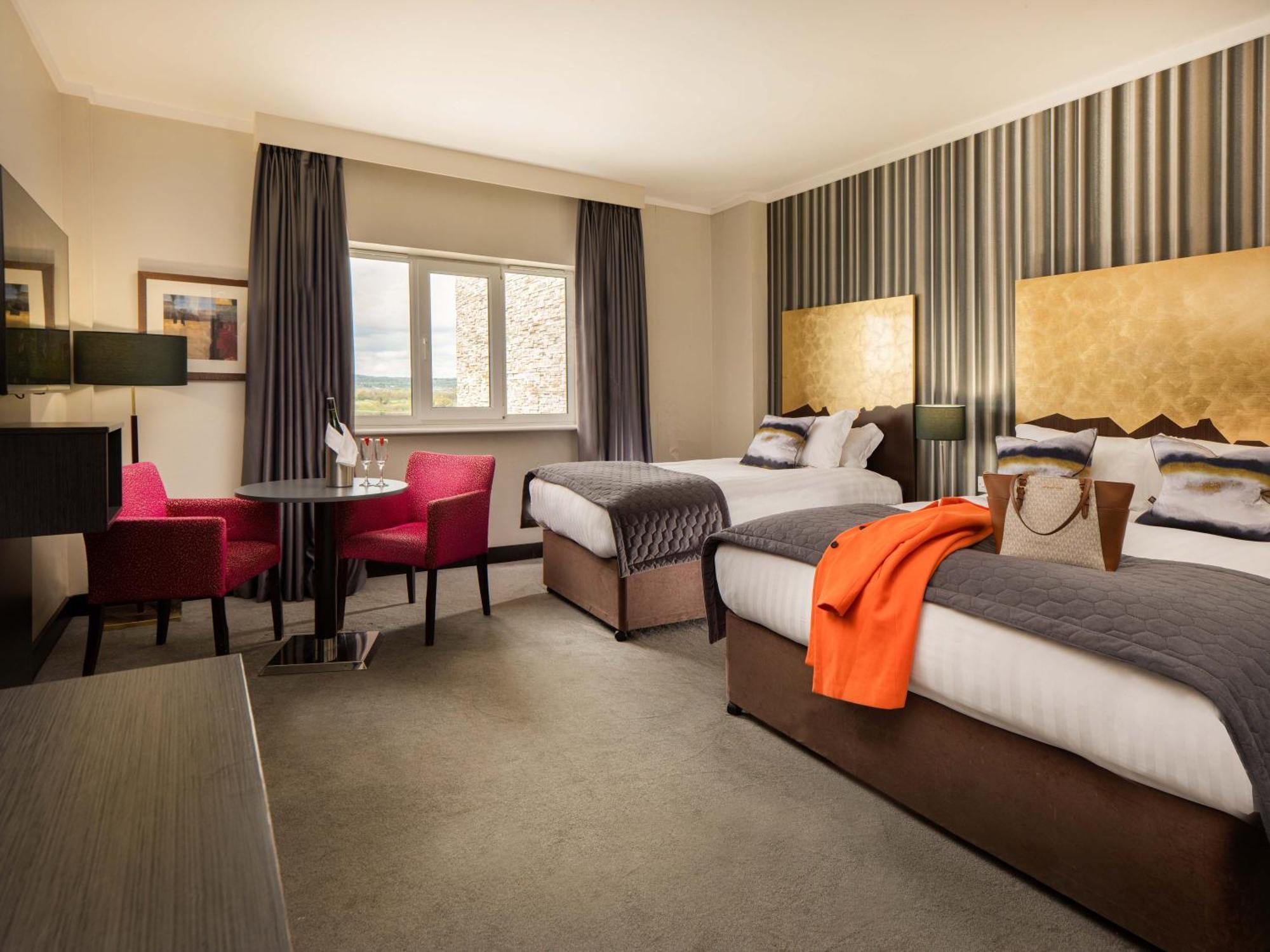 Talbot Hotel คาร์โลว์ ภายนอก รูปภาพ