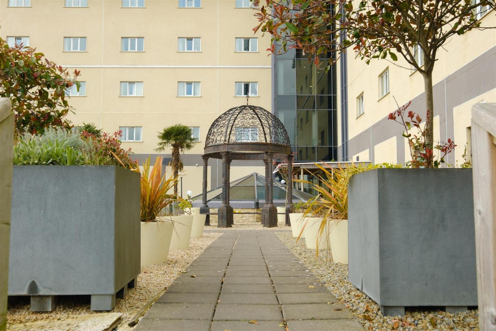 Talbot Hotel คาร์โลว์ ภายนอก รูปภาพ
