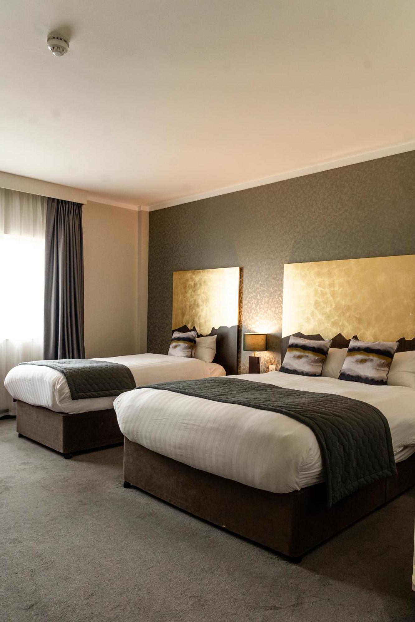 Talbot Hotel คาร์โลว์ ภายนอก รูปภาพ